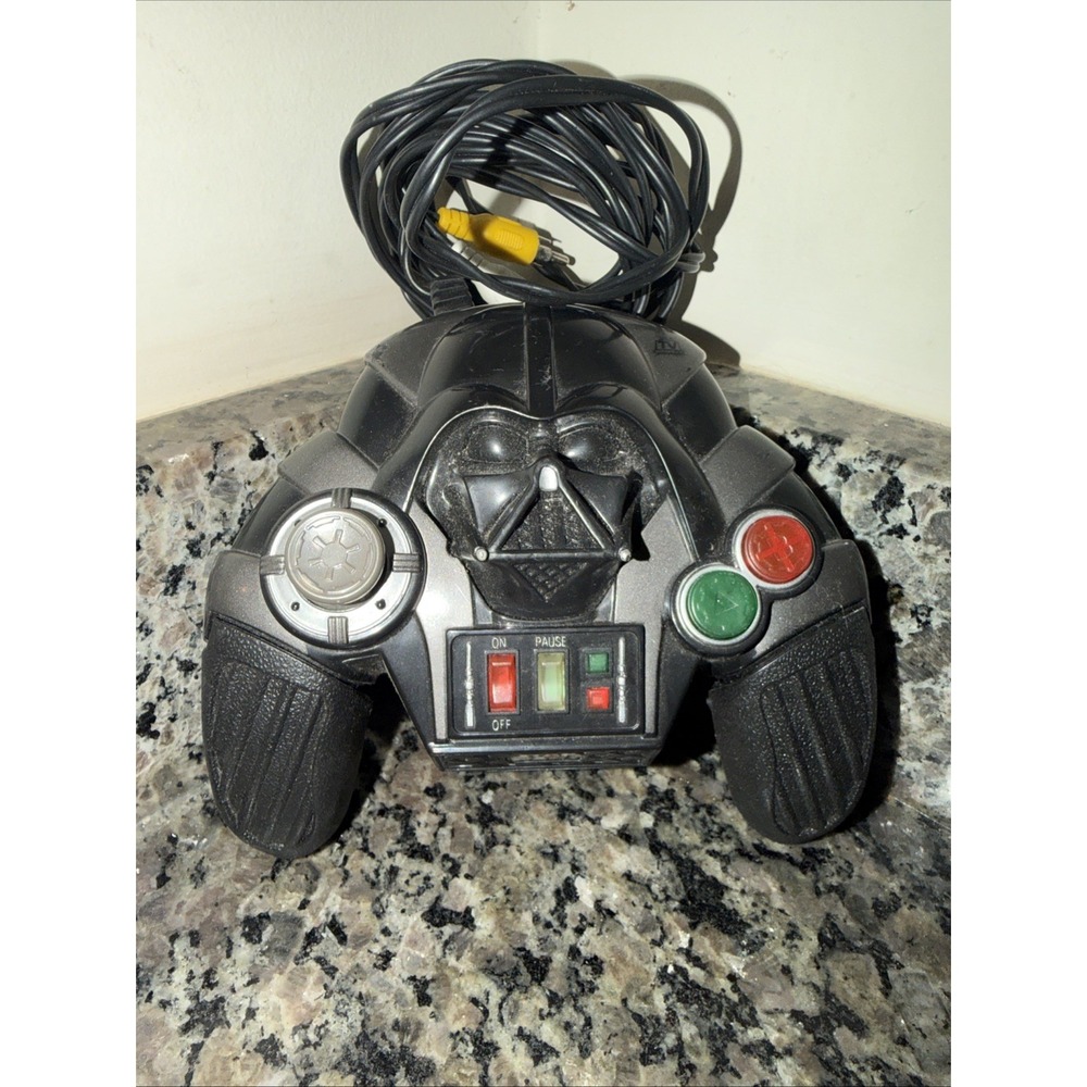 Star Wars: Revenge of the Sith Darth Vader 5-in-1 Plug N Play TV Game Works!